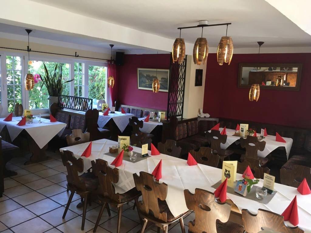 Zum Weissen Ross Hotel Nidda Luaran gambar