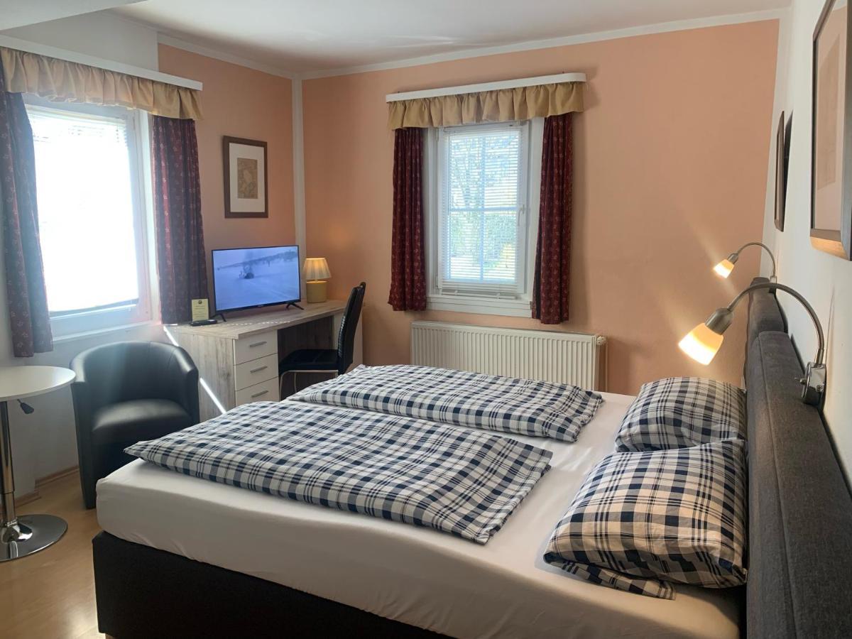 Zum Weissen Ross Hotel Nidda Luaran gambar