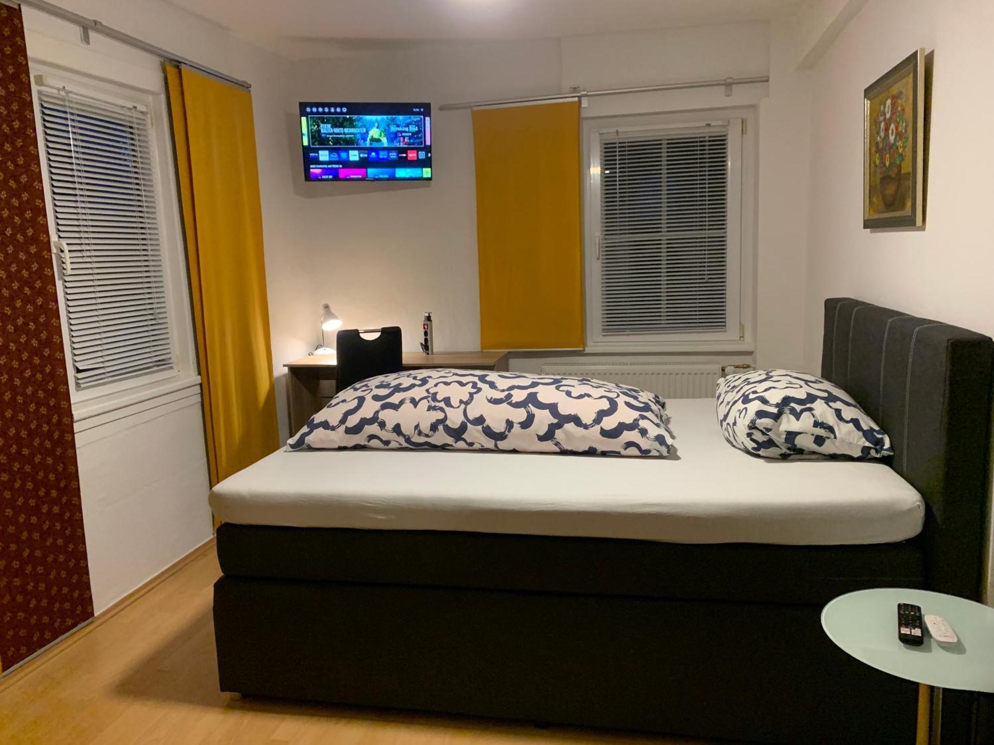Zum Weissen Ross Hotel Nidda Luaran gambar